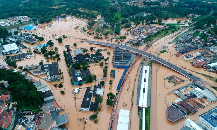  مصرع 18 شخصاً على الأقل جراء أمطار غزيرة في البرازيل