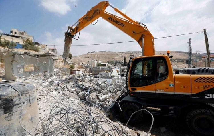  جيش الاحتلال يهدم مسجداً في الضفة الغربية