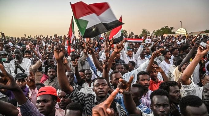  حميدتي: قررنا ترك أمر الحكم للمدنيين في السودان