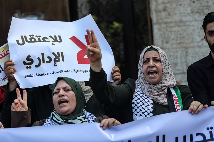  الحركة الفلسطينية الأسيرة تحل التنظيم قبل الشروع في إضراب مفتوح عن الطعام