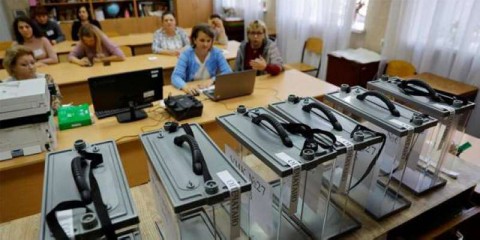  بدء استفتاءات الضمّ في المناطق الخاضعة لسيطرة روسيا بأوكرانيا وزيلينسكي يدعو الروس للاحتجاج ضد التعبئة..