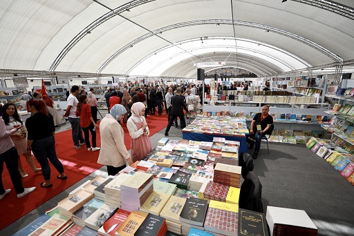  معرض فلسطين الدولي للكتاب يستقبل زوار دورته الثانية عشرة