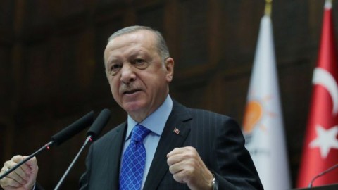  أردوغان يشن هجومًا غير مسبوق على روسيا ويتهمها  بـ”عدم الوفاء بالتزاماتها بتطهير المناطق السورية من المسلحين “