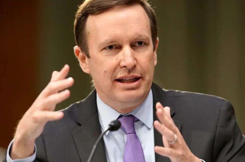  السيناتور مورفي يريد اشتراط المساعدة الأميركية لإسرائيل بحل الدولتين