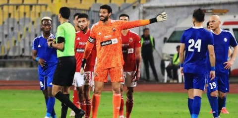  إيقاف محمد الشناوي حارس مرمي الأهلي 3 مباريات في الدوري المصري