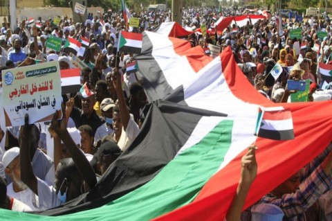 الاتحاد الافريقي يعارض أي “تدخل” في الشؤون الداخلية للسودان