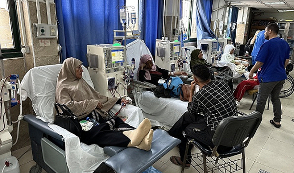  توقف العلاج الكيماوي بغزة و11 ألف مريض سرطان محرومون من الرعاية