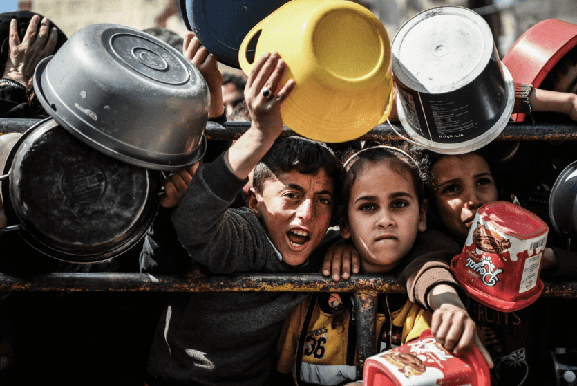 أوتشا: الفلسطينيون يموتون بغزة وسط حصار إسرائيلي للشهر الثالث