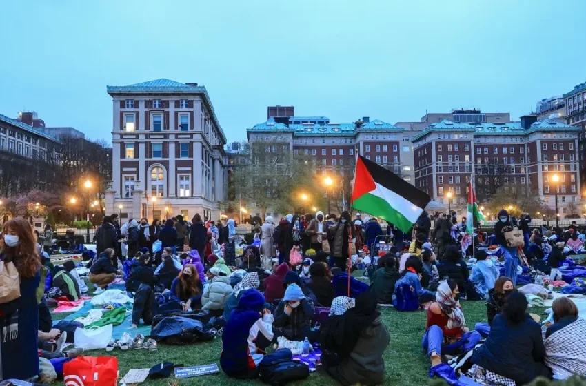  امتداد الاحتجاجات لمدن أمريكية عدة والمحتجون يرتدون الكوفية والأعلام الفلسطينية
