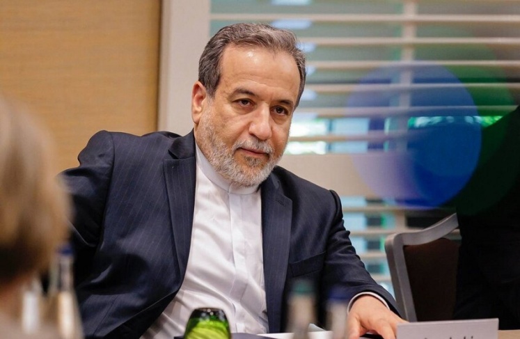 ايران: لا يمكننا التخلي عن برنامج التخصيب النووي