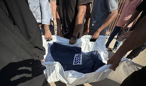 الاحتلال يفرض رقابة عسكرية على صحافيين أجانب يطلبون الدخول لغزة