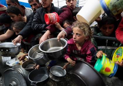 لازاريني يتهم العالم بالتواطئ في تجويع الفلسطينيين.. “الأونروا” تطلق نداء استغاثة عاجل بعد تفشي المجاعة بغزة