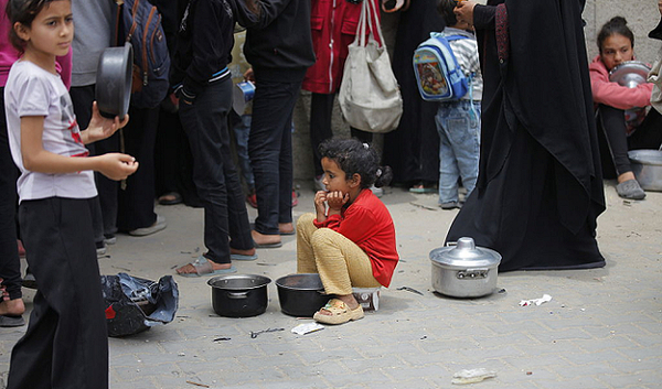  لازاريني: أطفال غزة محكوم عليهم بالموت إذا لم تصل المساعدات سريعا