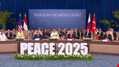 وثيقة شرم الشيخ: الالتزام بتحقيق رؤية شاملة للسلام في الشرق الأوسط وترحيب باتفاق غزة