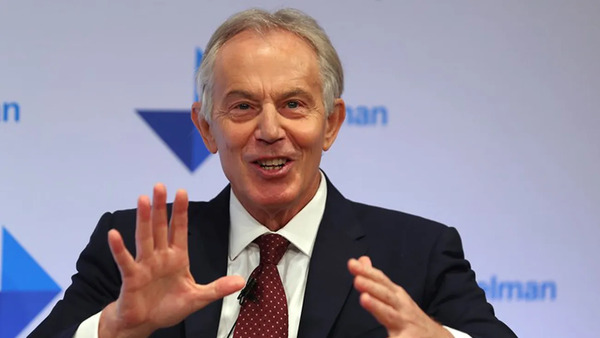  بلير: من جريمة غزو العراق إلى الحاكم بأمره في غزة