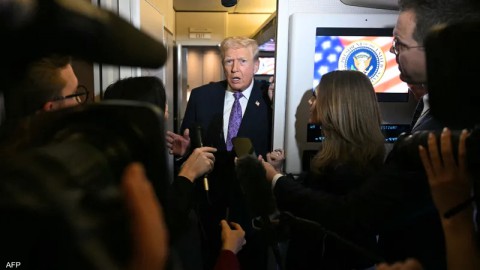  ترامب يعقد اجتماعًا عاجلاً مع كبار مسؤولي الأمن القومي الأمريكي لبحث ملف فنزويلا.. ومادورو يرد: فنزويلا لا تريد “سلام العبيد” ولا “سلام الاستعمار”