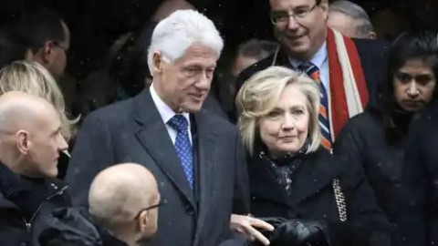  قضية “إبستين” الجنسية تشتعل مجددًا.. هيلاري كلينتون ترفض المثول أمام لجنة التحقيق وتهمة “ازدراء الكونغرس” تلاحق زوجها