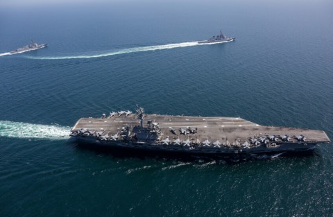  “بوليتكو” نقلا عن 3 مصادر عربية على دراية بالمحادثات بين ترامب ودول الخليج بشأن إيران: الضربة حتمية