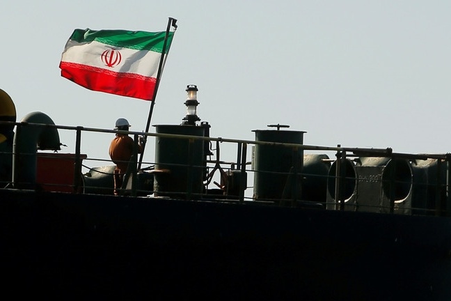  قائد الحرس الثوري الإيراني يحذّر واشنطن وتل أبيب من “حسابات خاطئة”