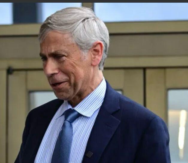  من هو محامي الرئيس الفنزويلي مادورو