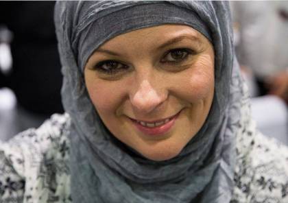  مئات الآلاف يعلنون اسلامهم ..شقيقة زوجة توني بلير: 7 أكتوبر يوم اسطوري وتاريخي وساهم بانتشار الإسلام عالميا