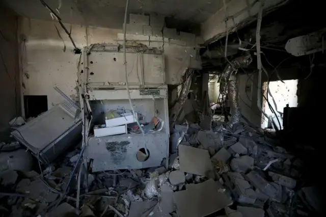  تدمير أكبر بنك للأجنة في غزة عندما تستهدف الميركافا حاضنات “الأمل”تدمير أكبر بنك للأجنة في غزة