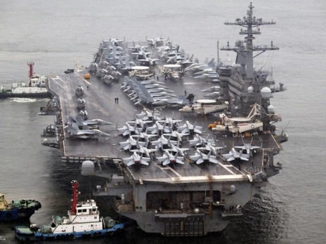 بعد تهديدات ترامب.. وصول أكبر حاملة طائرات في العالم إلى القاعدة الأميركية في اليونان قبل توجهها لمنطقة الشرق الأوسط