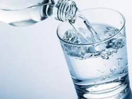  كم كوب ماء يجب شربه بعد الإفطار في رمضان؟