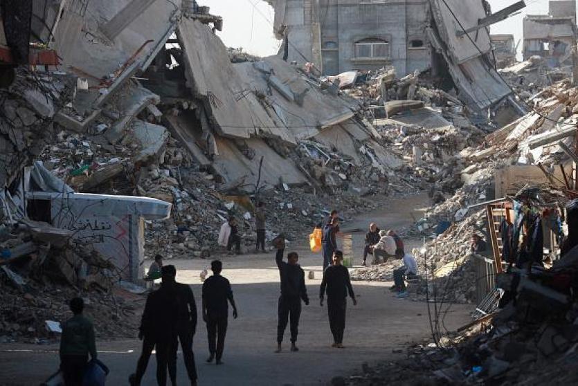  10 شهداء بينهم 4 أطفال في قصف الاحتلال خيام ومباني نازحين في غزة