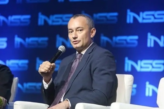  ملادينوف: إذا لم نتقدم إلى المرحلة الثانية من خطة ترامب فسوف نعود للحرب