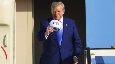  ترامب: أمريكا لن تدعم حلف شمال الأطلسي لرفضهم إرسال دعم عسكري لتأمين مضيق هرمز.. ولن نرسل أمولنا لهم