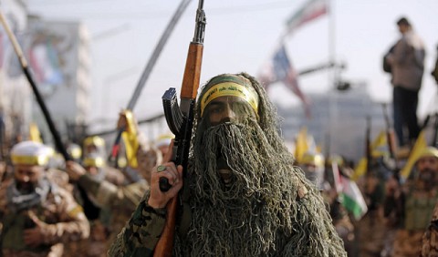  إيران تنفي وجود مفاوضات مع أمريكا وترفض فتح هرمز.. إعلام عبري: إسرائيل تضغط على ترامب لشن عملية برية