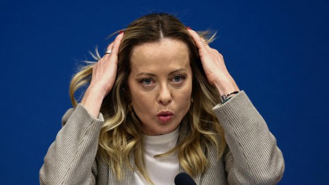  تصريحات روسية مهينة لميلوني على التلفزيون الرسمي تُشعل غضب إيطاليا وقرار عاجل من الأخيرة باستدعاء سفير موسكو