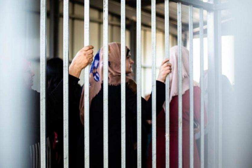  هيئة الأسرى: الأسيرات في “الدامون” يعانين القهر والجوع والإهانة