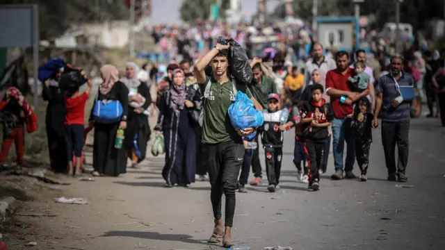  15.5 مليون فلسطيني حول العالم: إحصاءات رسمية تكشف عمق التحولات الديموغرافية جراء الحرب
