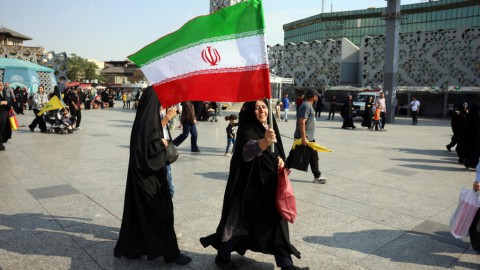  إيران تهدد بضرب القواعد الأميركية في الدول الأوروبية حال شاركت في العدوان وترفض أن يضع “المعتدي” شروط إنهاء الحرب