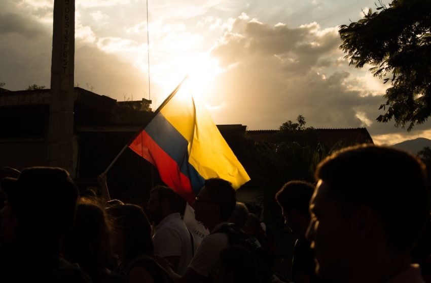  Colombian Asylum Seekers Hoped de la Espriella Would Be a Bridge to Trump. Turns Out He is.
