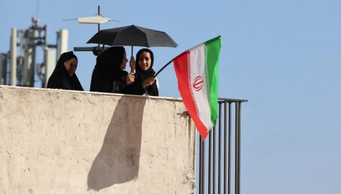  بعد التصعيد الأخير.. باكستان تكشف عن وجود تحركات واتصالات لتعزيز الحوار وخفض التوتر بين أمريكا وإيران