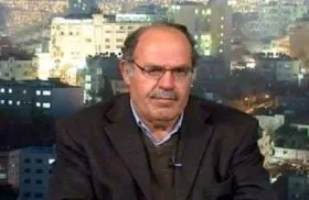  ترقصون في حضنهم!