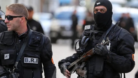 الشرطة الجزائرية تعلن توقيف 61 مغربيا في وهران بتهمة التخطيط لـ”أعمال تخريبية” تمس بالأمن والنظام العام داخل الجزائر